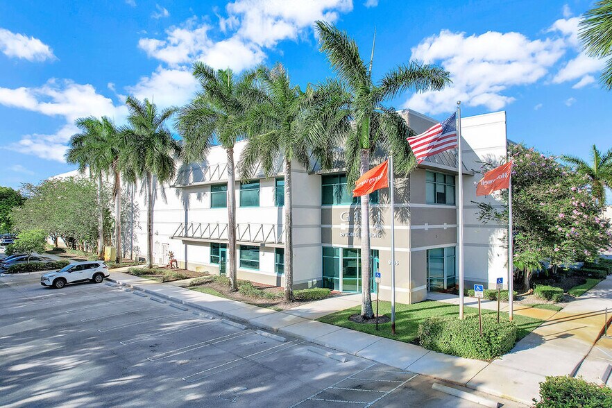 More Photos Of 9315 NW 112th Ave, Miami Warehouse For Sale