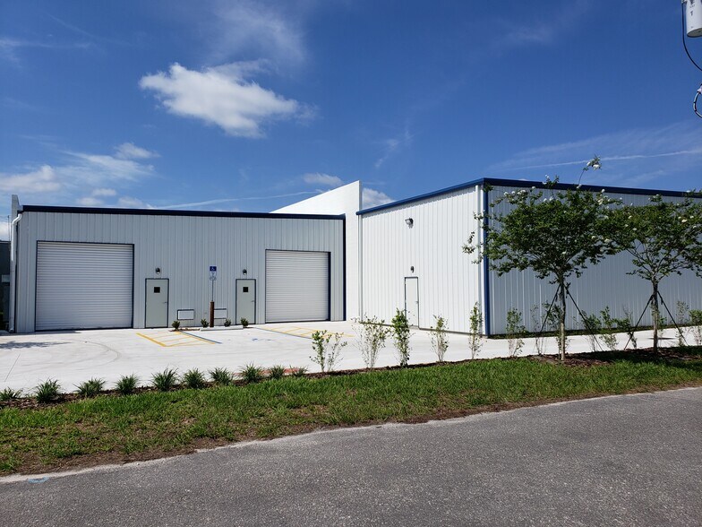 More Photos Of 1900 Monte Carlo Trl, Orlando Unknown For Lease
