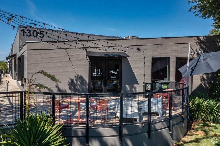 More Photos Of 1305 Wycliff Ave, Dallas Showroom For Lease