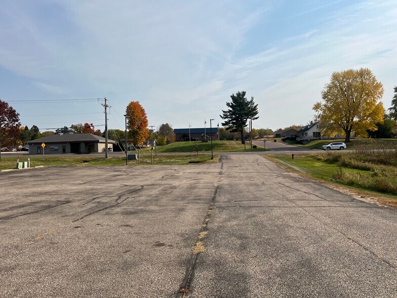 More Photos Of 305 S Highway 27, Cadott Medical For Sale