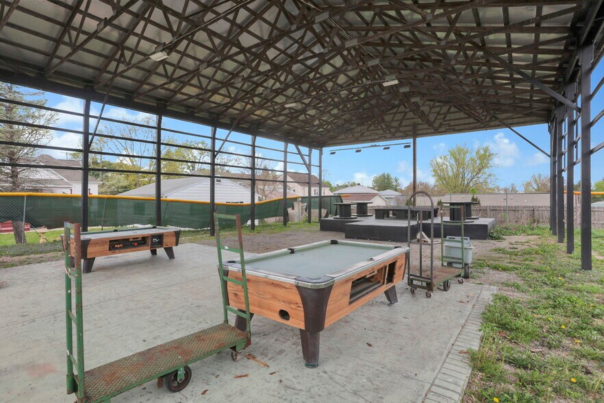 More Photos Of 609 Mill St, New Lexington Restaurant For Sale