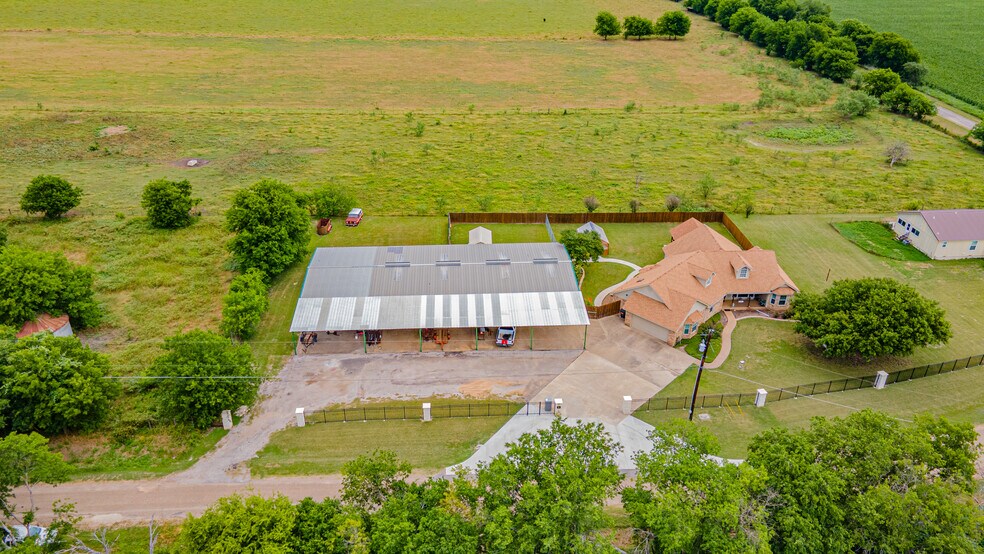 Primary Photo Of 414 County Road 437, Eddy Service For Sale