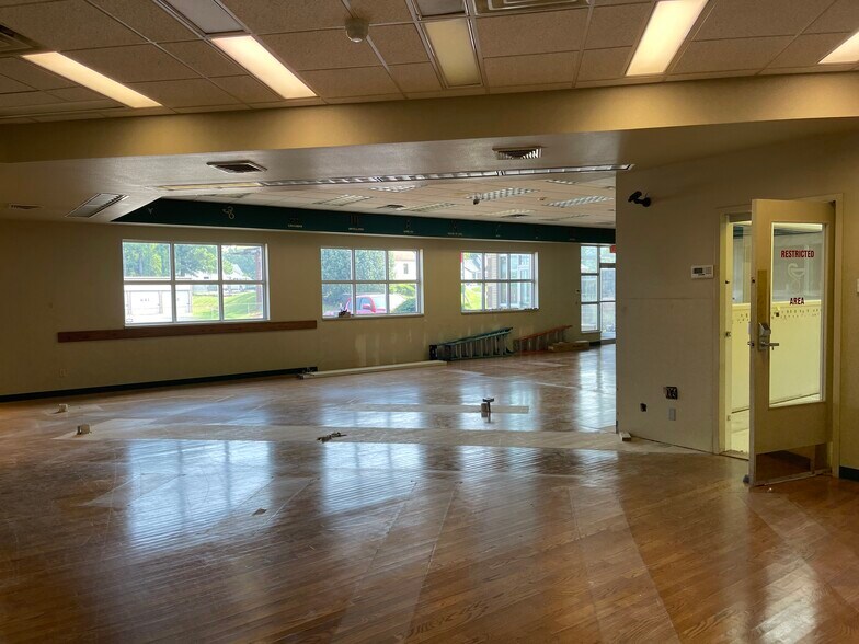 More Photos Of 4300 Grand Ave, Fort Smith Medical For Lease