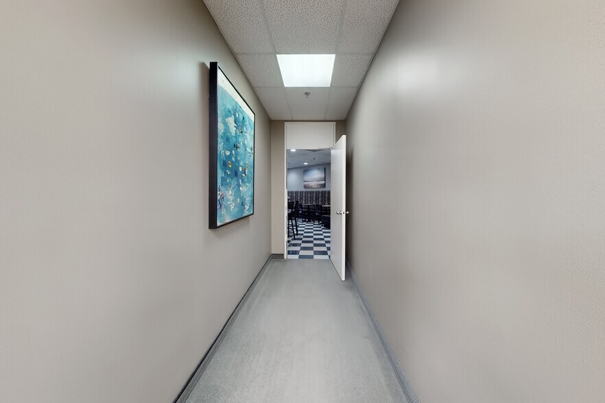 More Photos Of 45 Mcintosh Dr, Markham Office For Sale