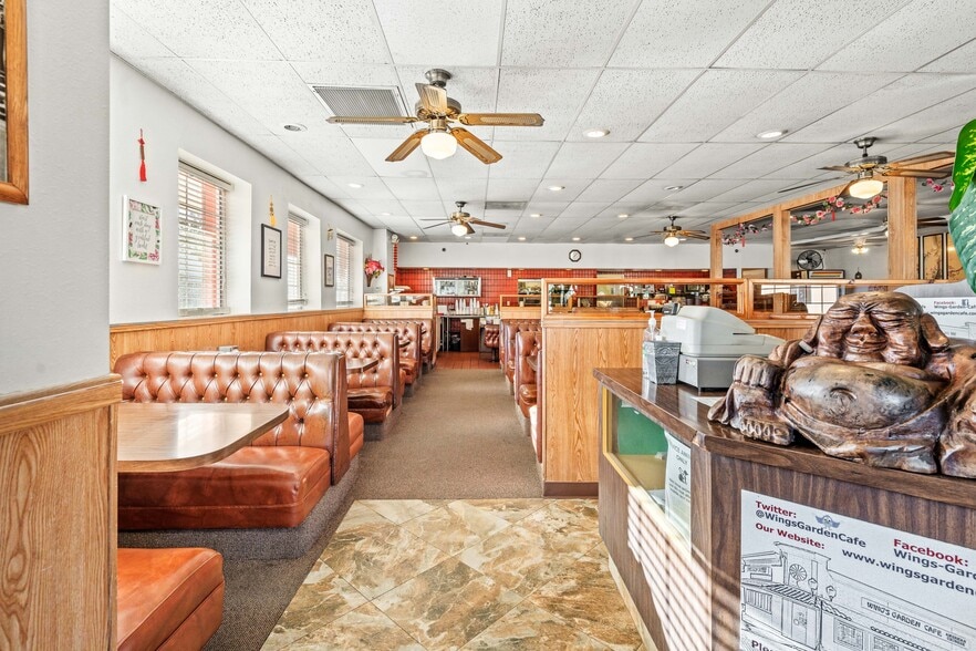 More Photos Of 116 W Ramsey St, Banning Restaurant For Sale