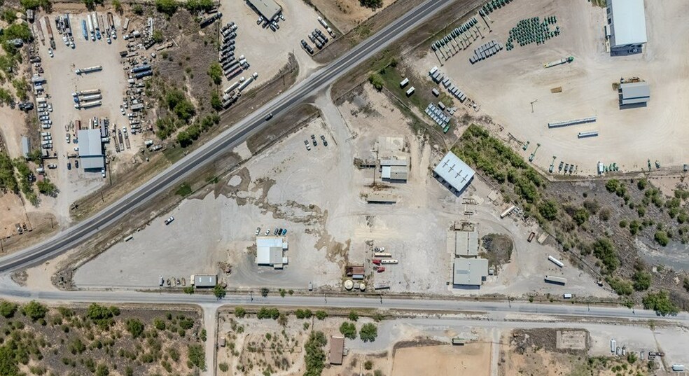 More Photos Of 255 Loop 517, Carrizo Springs Flex For Sale