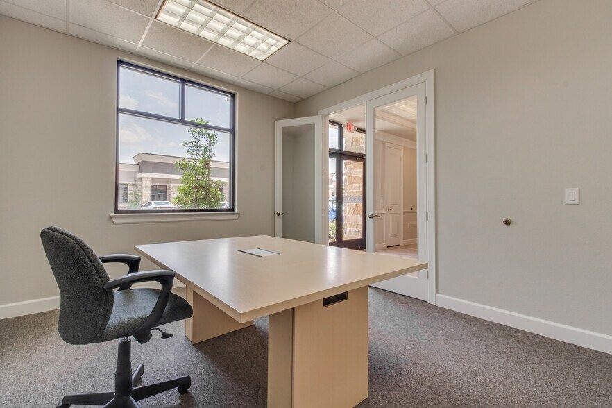 More Photos Of 830 Julie Rivers Dr, Sugar Land Medical For Sale