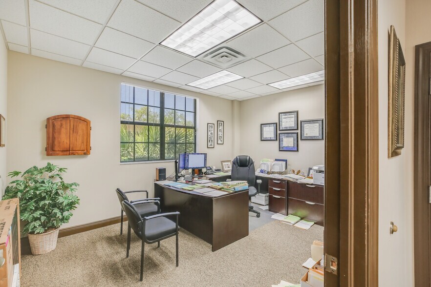 More Photos Of 9101 W College Pointe Dr, Fort Myers Medical For Sale