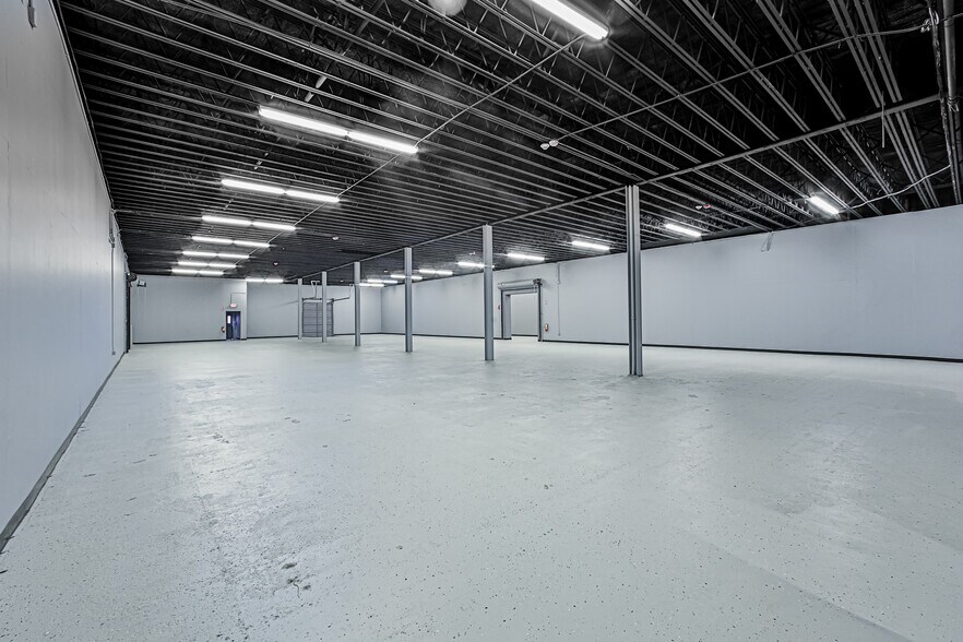 More Photos Of 102 S Shaver St, Pasadena Warehouse For Sale