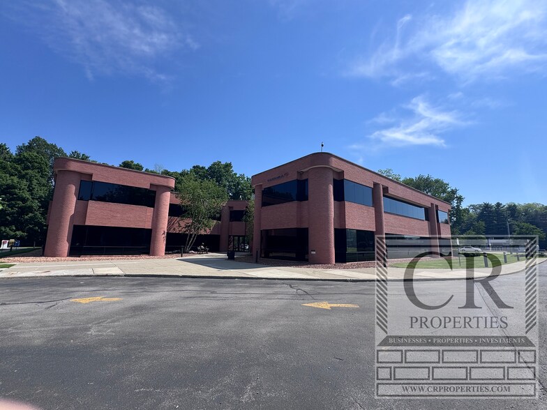 More Photos Of 2649 South Rd, Poughkeepsie Office For Lease