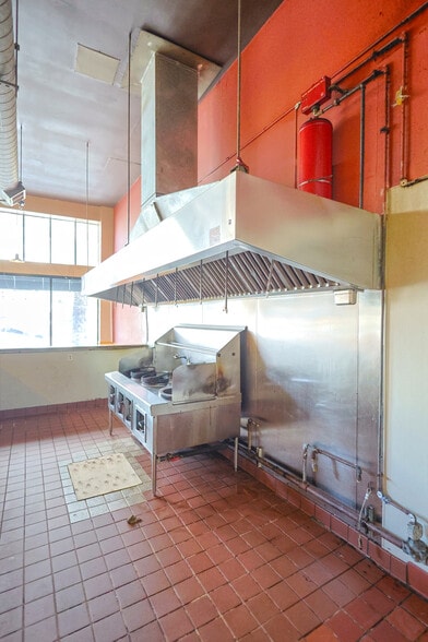 More Photos Of 2450 Shattuck Ave, Berkeley Unknown For Lease