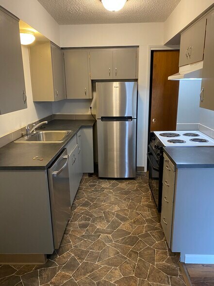 More Photos Of 13275 SW 2nd St, Beaverton Multifamily For Sale