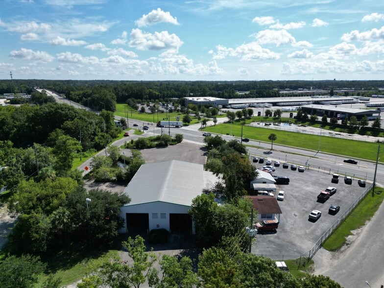 More Photos Of 3400 Edgewood Ave N, Jacksonville Warehouse For Sale