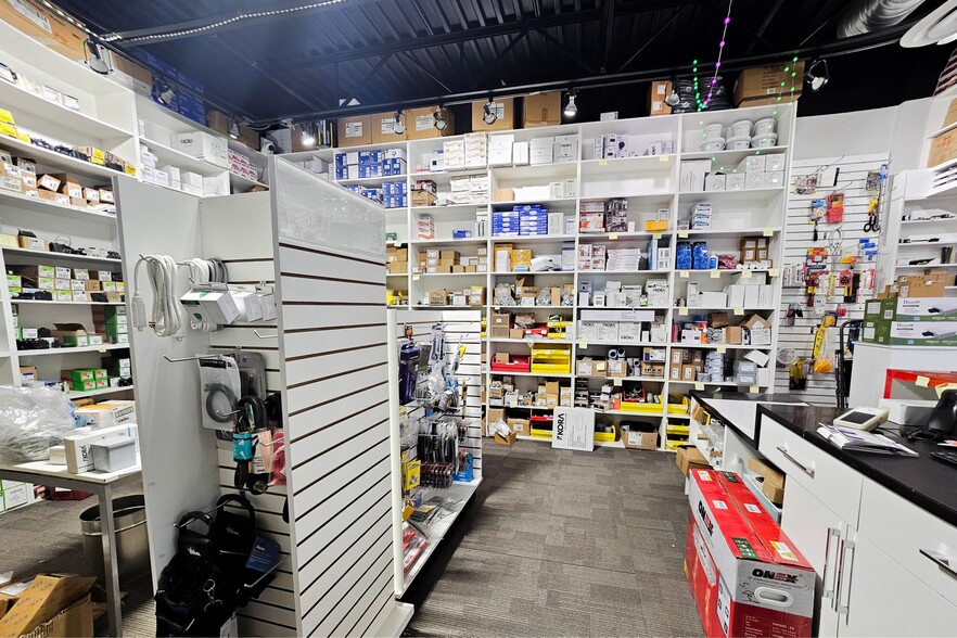 More Photos Of 2920 Ellwood Dr SW, Edmonton Warehouse For Sale