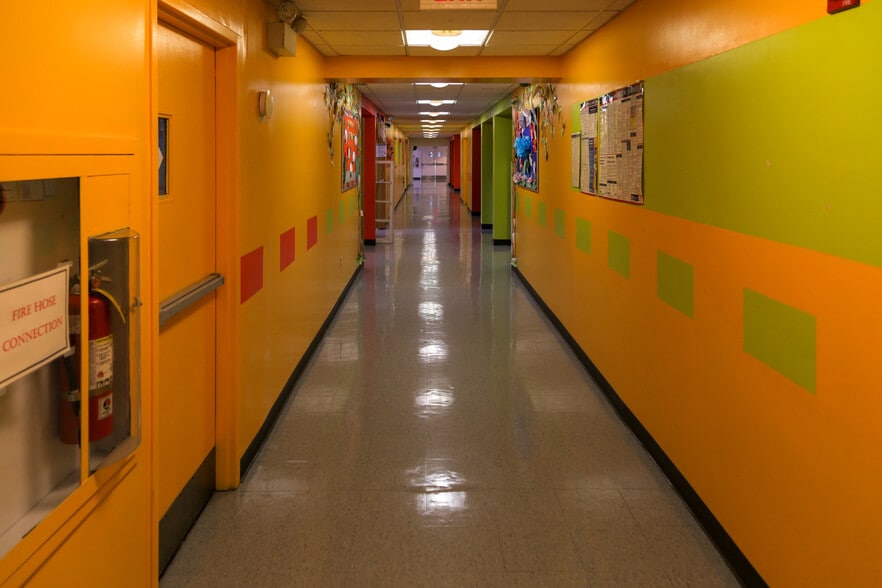 More Photos Of 1460 Livingston Ave, North Brunswick Warehouse For Lease