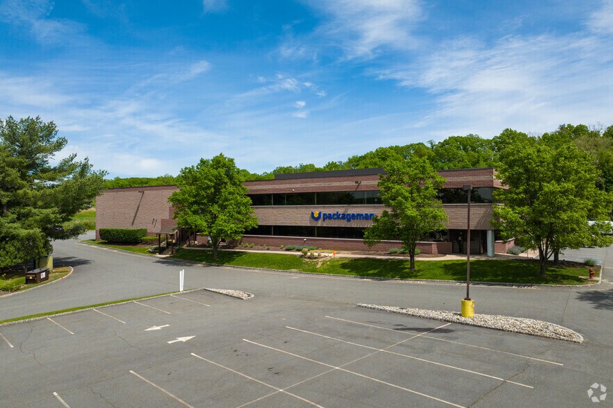 More Photos Of 208 Passaic Ave, Fairfield Industrial For Sale