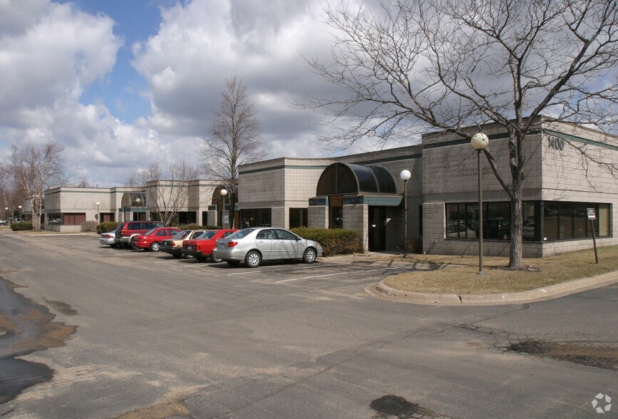 More Photos Of 1400-1410 Energy Park Dr, Saint Paul Light Manufacturing For Lease