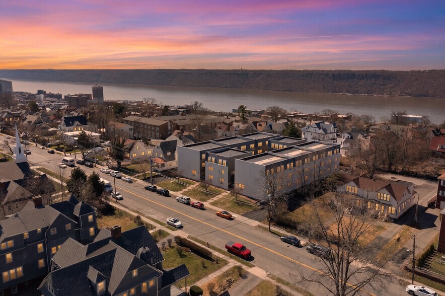 Primary Photo Of 191 Park Ave, Yonkers Apartments For Sale
