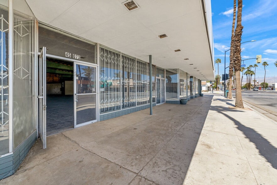 More Photos Of 45151 Oasis St, Indio Freestanding For Lease
