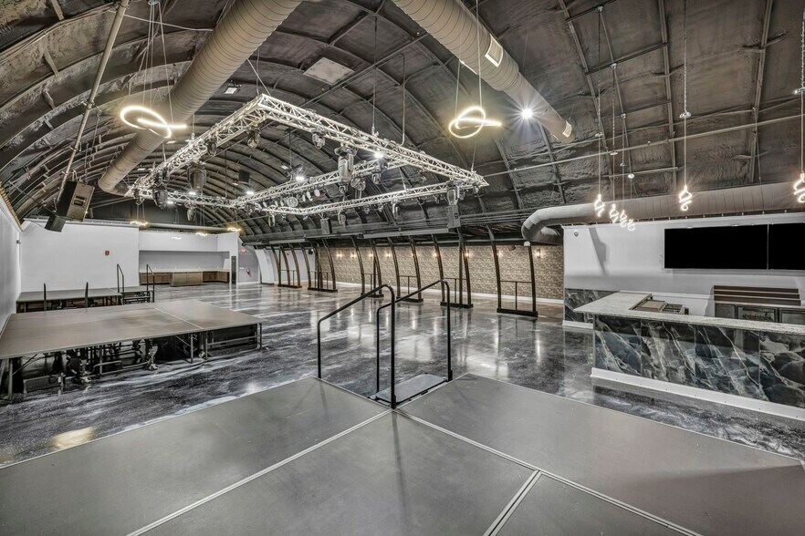 More Photos Of 1025 E Fifth Ave, Columbus Warehouse For Lease