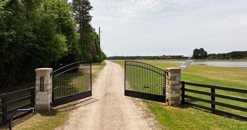 More Photos Of 2835 Stapleton rd, Magnolia Land For Sale