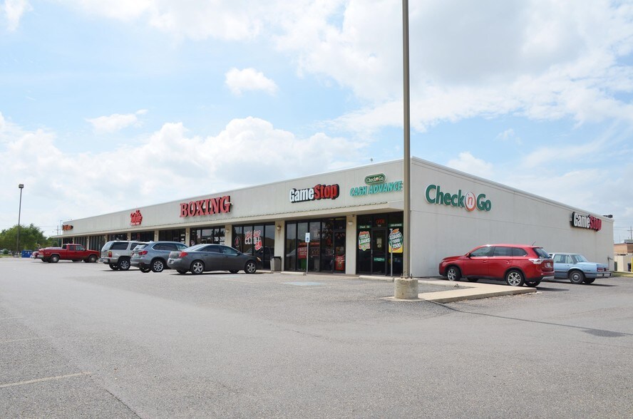 More Photos Of 417 Frankford Ave, Lubbock General Retail For Sale