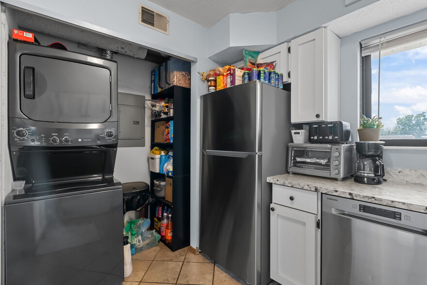 More Photos Of 8942 Eden Ave, Affton Apartments For Sale