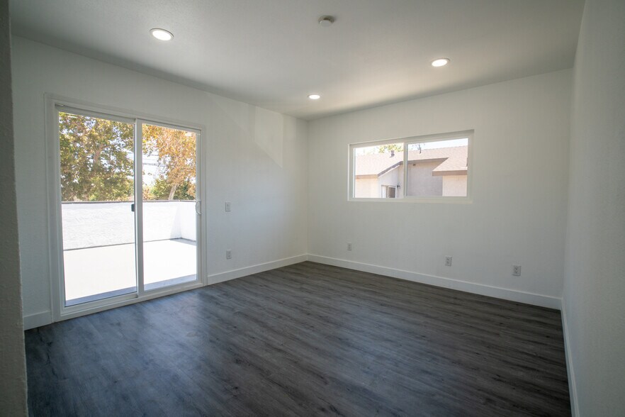 More Photos Of 810 S Flower St, Santa Ana Apartments For Sale