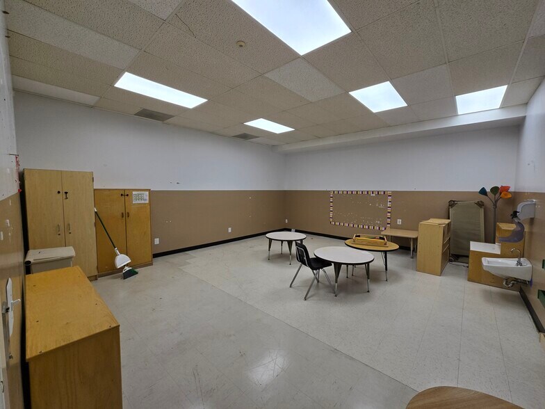 More Photos Of 80 Woodrow Rd, Staten Island Daycare Center For Lease