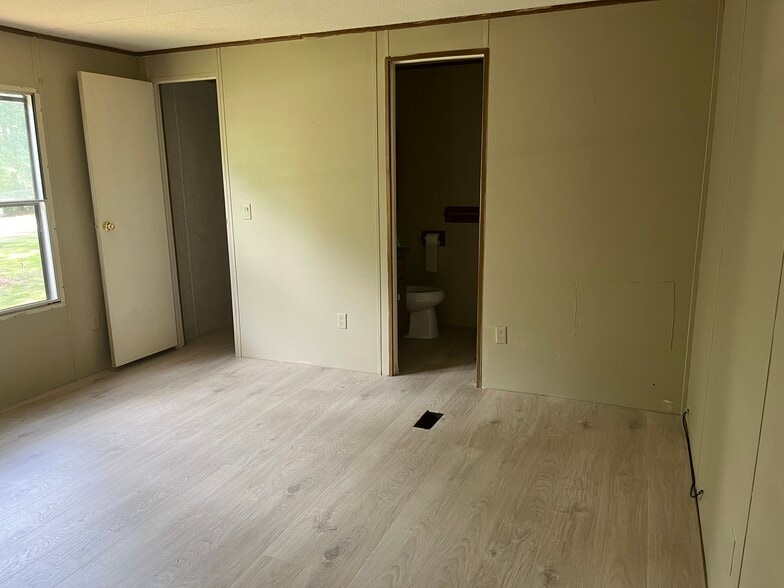 More Photos Of 1425 Farlow Rd, Raleigh Manufactured Housing Mobile Home Park For Sale