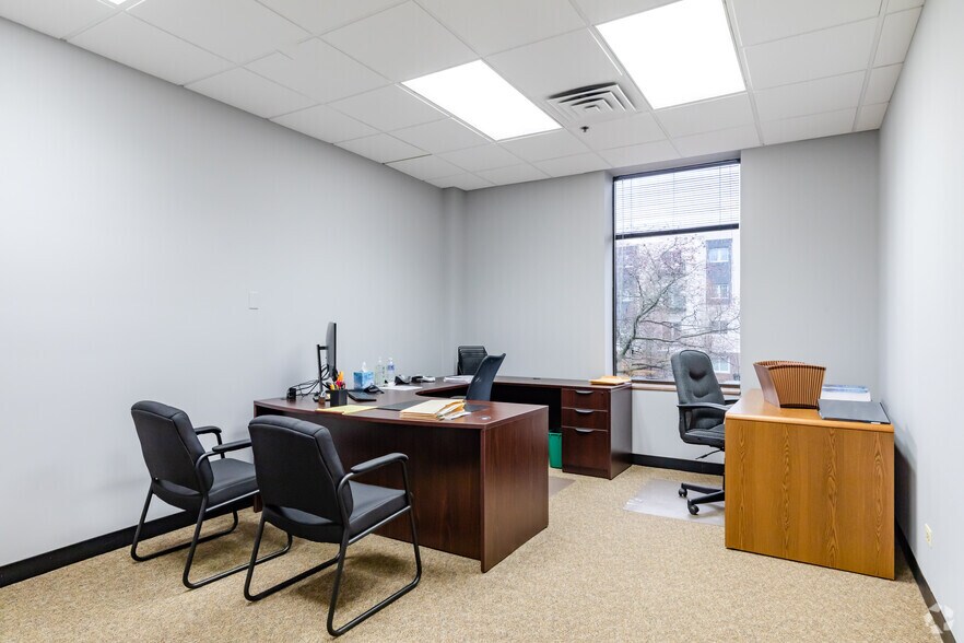 More Photos Of 3060-3080 Ogden Ave, Lisle Unknown For Lease