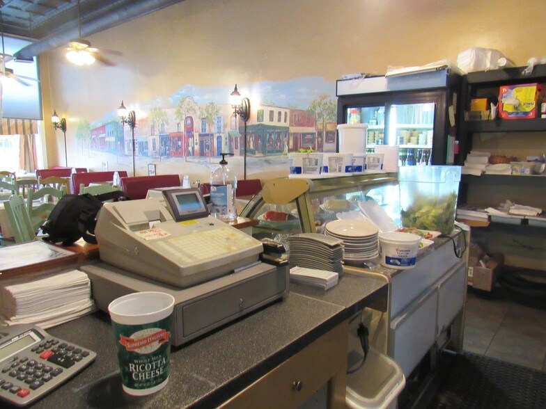 More Photos Of 102 N Hill St, Griffin Restaurant For Sale