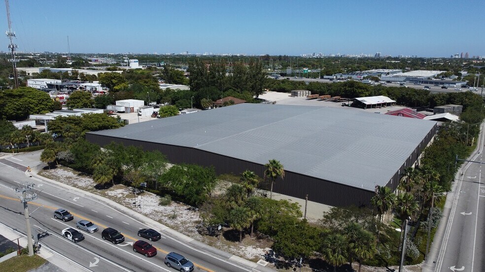 More Photos Of 1900 NW 21st Ave, Fort Lauderdale Distribution For Lease