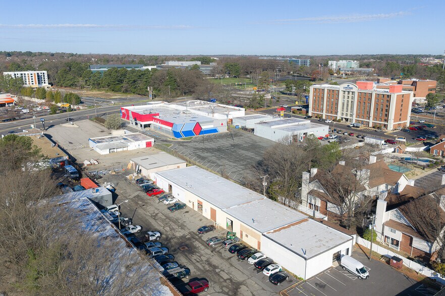 More Photos Of 6509 Dickens Pl, Richmond Auto Repair For Sale