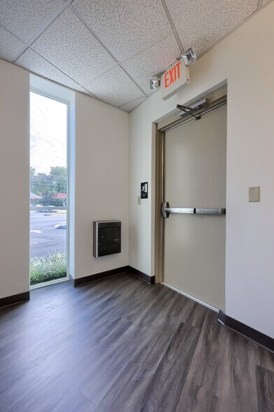 More Photos Of 1864 Oregon Pike, Lancaster Office For Sale