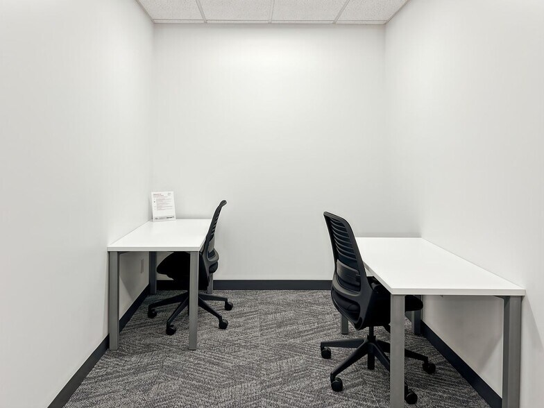 More Photos Of 3940 Peninsular Dr SE, Grand Rapids Coworking Space