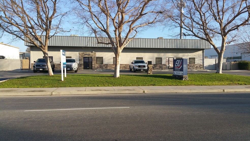 Primary Photo Of 6950 District Blvd, Bakersfield Warehouse For Sale