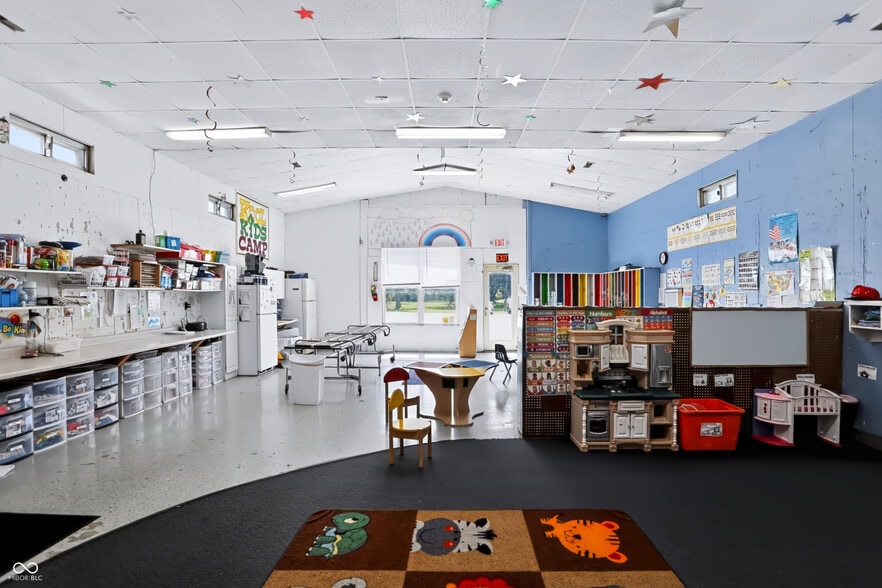 More Photos Of 5925 Kentucky Ave, Indianapolis Daycare Center For Sale