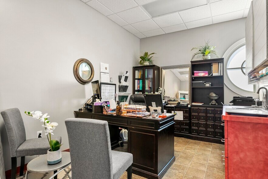 More Photos Of 1201 Georgian Park, Peachtree City Medical For Sale