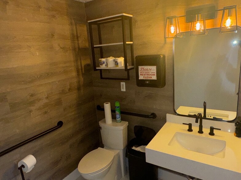 More Photos Of , Greenbelt Office For Sale