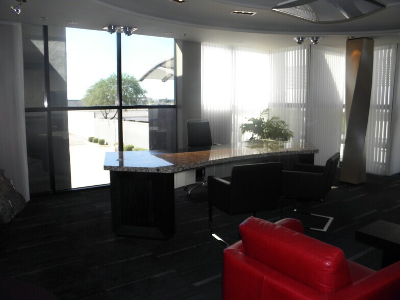 More Photos Of 15100 N 78th Way, Scottsdale Office For Lease
