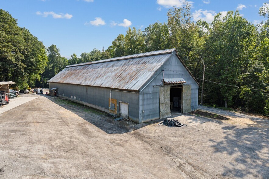 More Photos Of 14417 Courthouse Rd, Dinwiddie Flex For Sale
