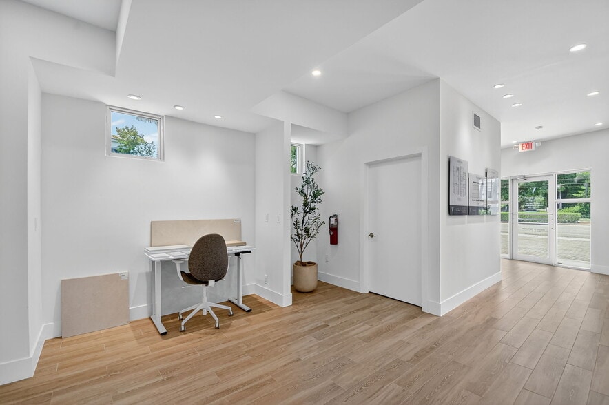 More Photos Of 3705 N Federal Hwy, Delray Beach Medical For Sale