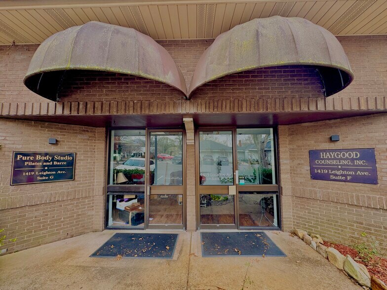 More Photos Of 1419 Leighton Ave, Anniston Office For Lease