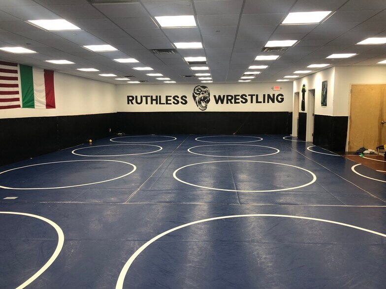 More Photos Of 321 Changebridge Rd, Pine Brook General Retail For Sale