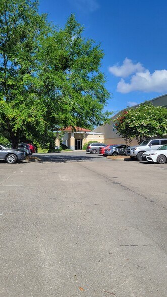 More Photos Of 270 Crossway Rd, Tallahassee Warehouse For Sale