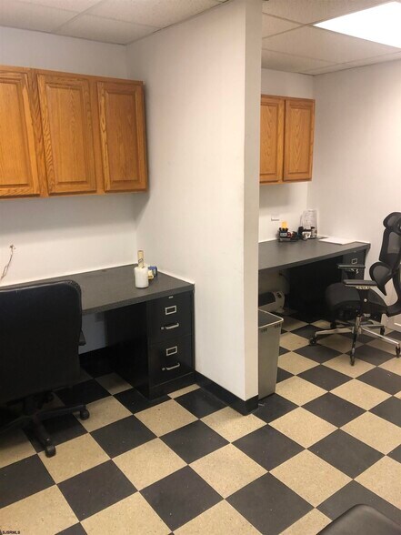 More Photos Of 6064 Reega Ave, Egg Harbor Township Service For Sale