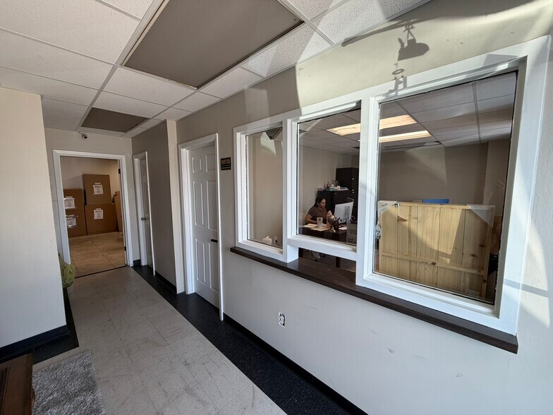 More Photos Of 2601 Lexington St, Kenner Warehouse For Sale