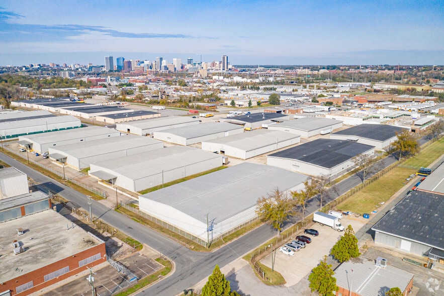 Primary Photo Of 1120 Gordon Ave, Richmond Warehouse For Lease