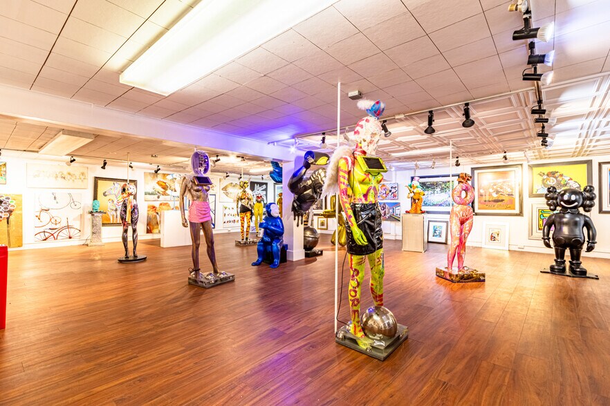 More Photos Of 434-438 Grant Ave, San Francisco Storefront For Lease